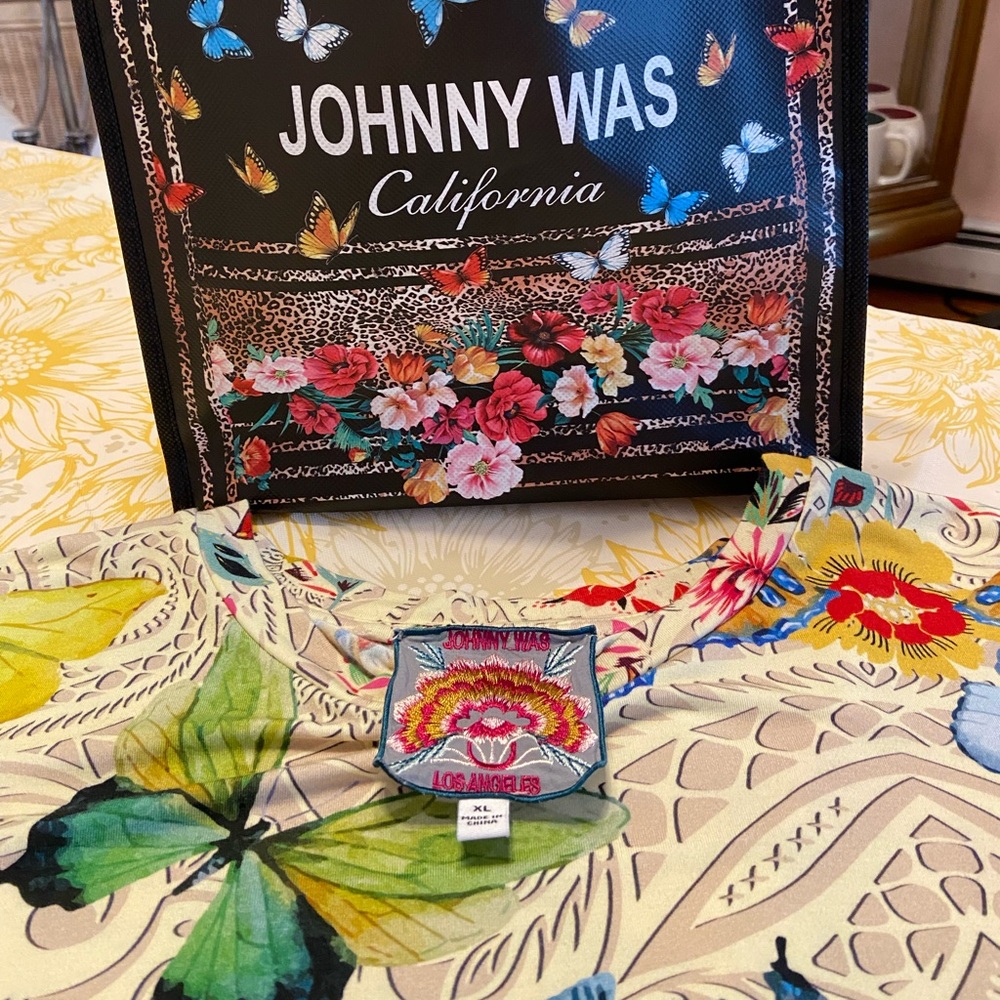 JOHNNY WAS 🦋BUTTERFLY TEE SHIRT 🦋